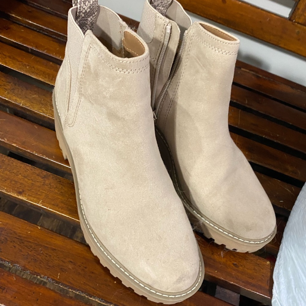 Women's Tan Ankle Boots
